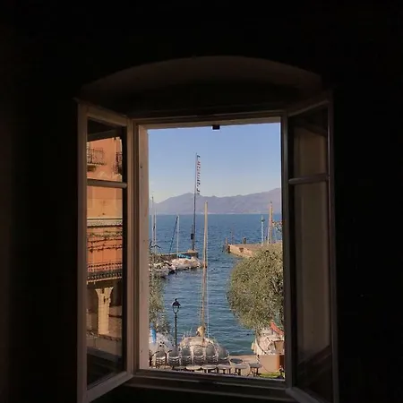 La Maison Du Port アパート トッリ・デル・ベーナコ